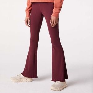 NWOT Outdoor voices - Purple Rib Flare Pant